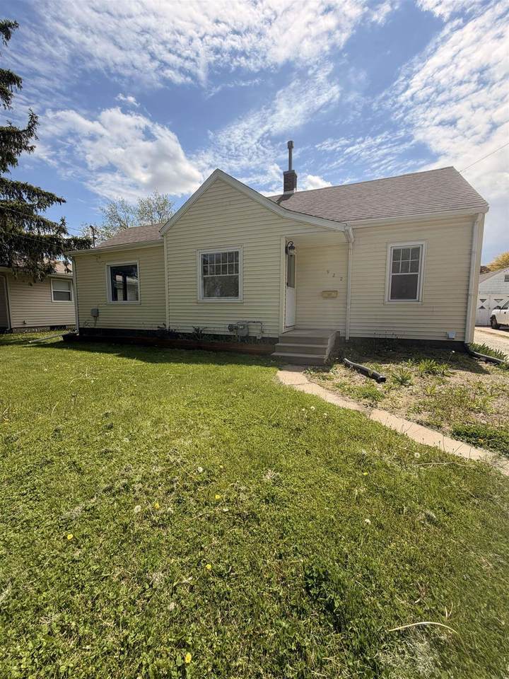 922 Mitchell Avenue - Photo 1