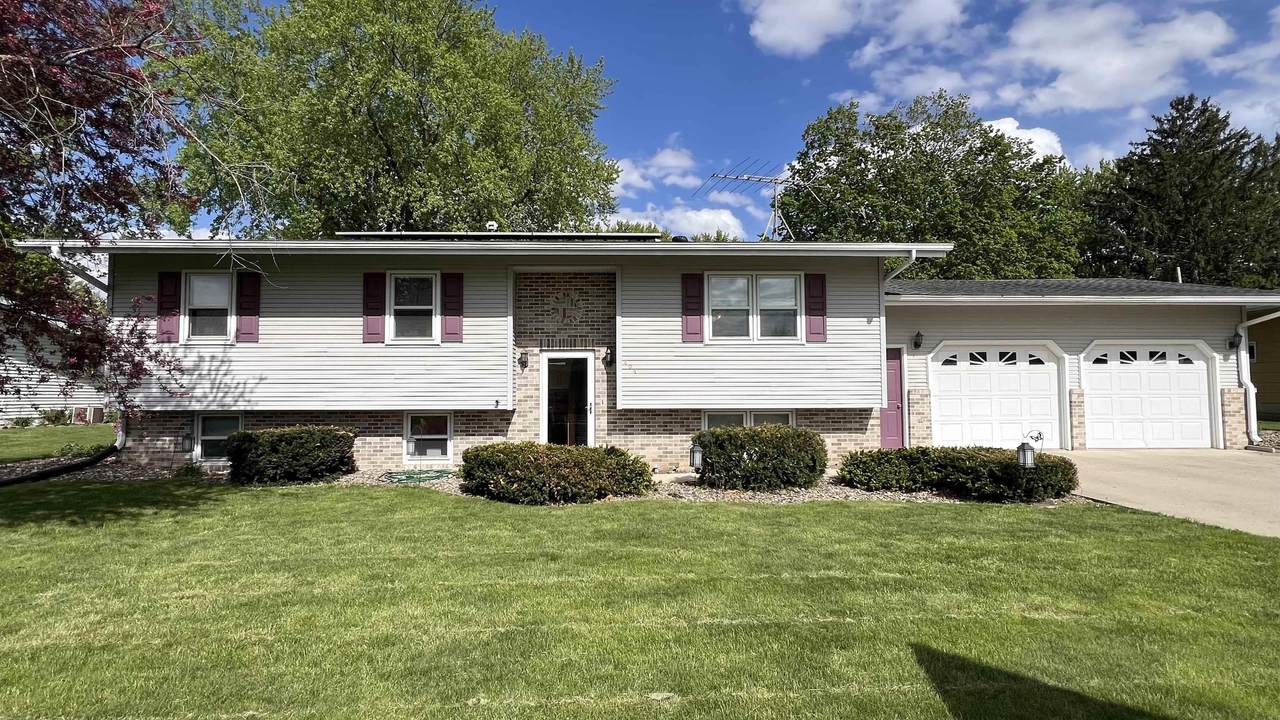 404 Birch Drive - Photo 1