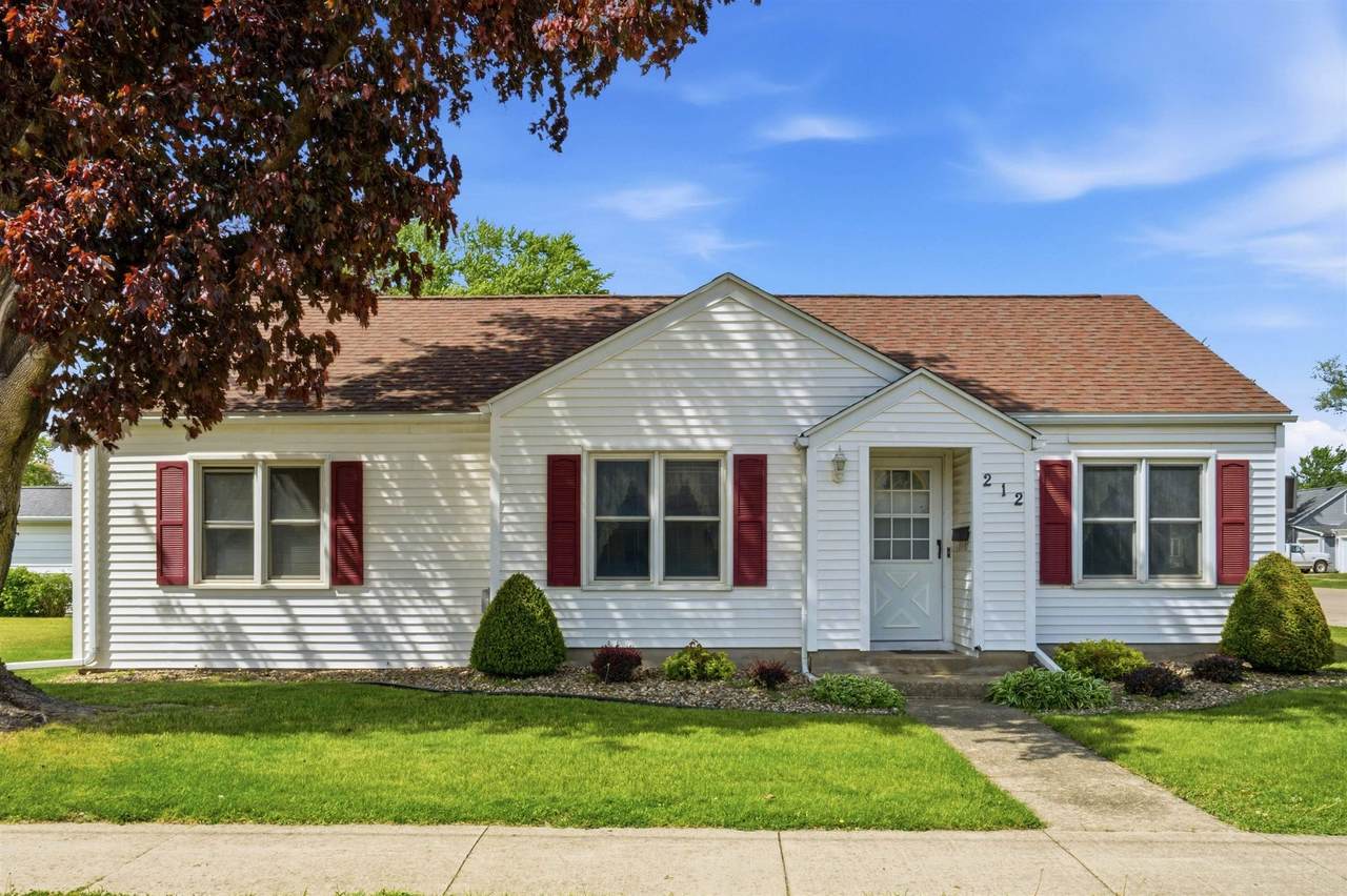212 Clara Avenue - Photo 1