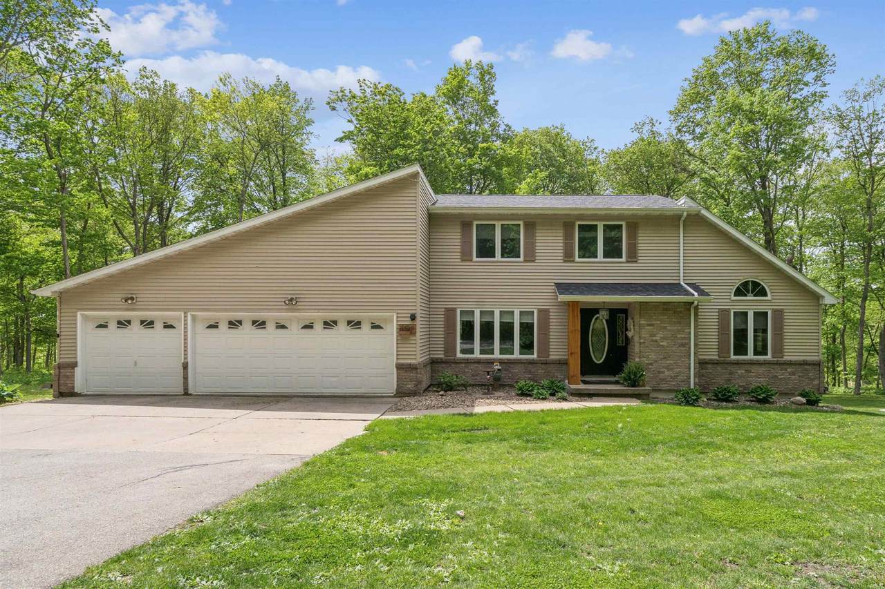 112 Castle Lane - Photo 1