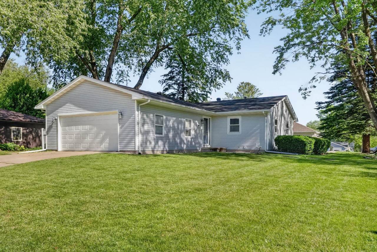 318 Westbourne Road - Photo 1