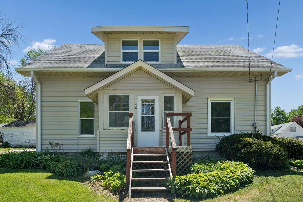 802 Railroad Street - Photo 1