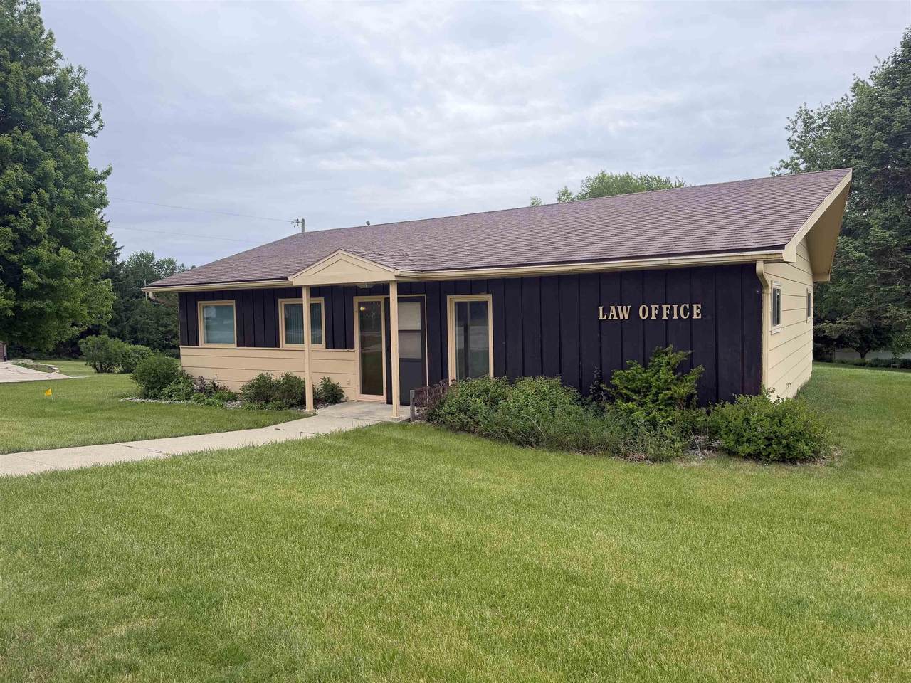 710 King Street - Photo 1