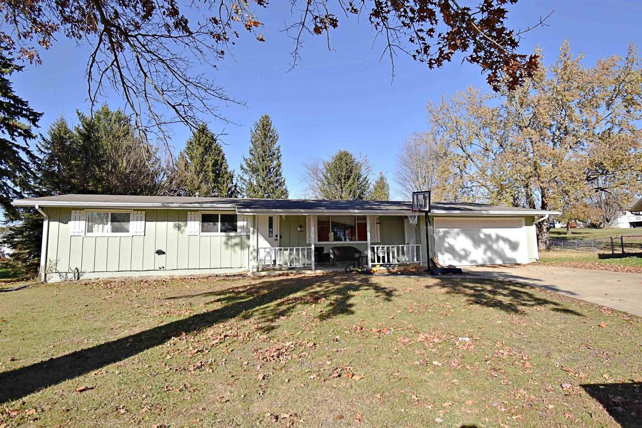 314 15th Ave. N.E. - Photo 1