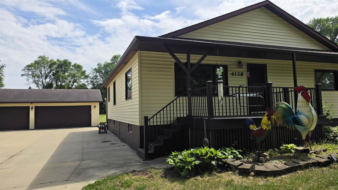 4128 Wells Avenue - Photo 1