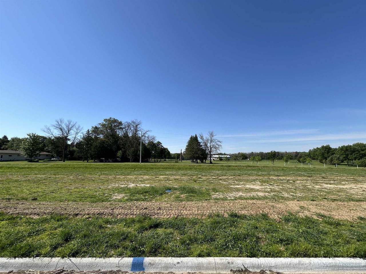 105 Maverick Lane - Photo 1