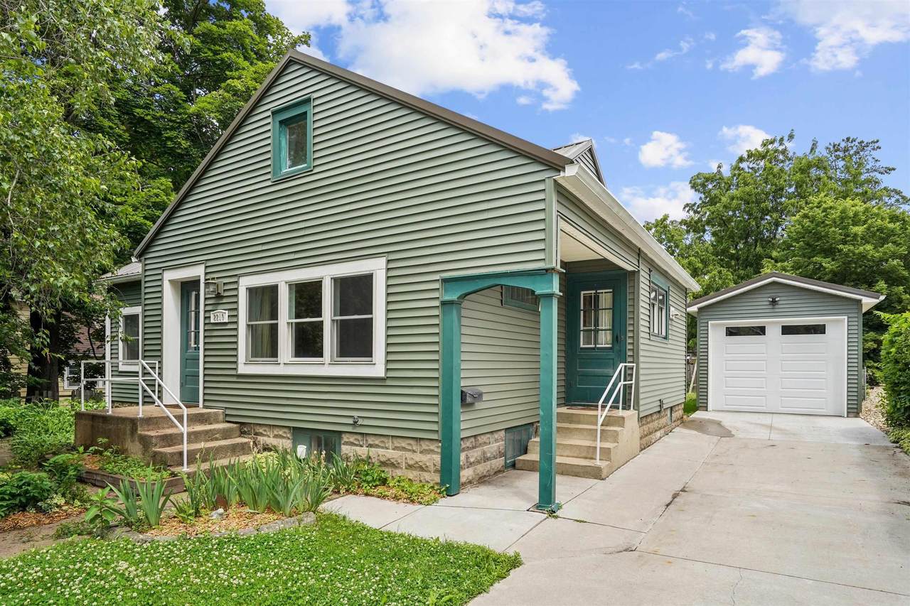 2210 Tremont Street - Photo 1