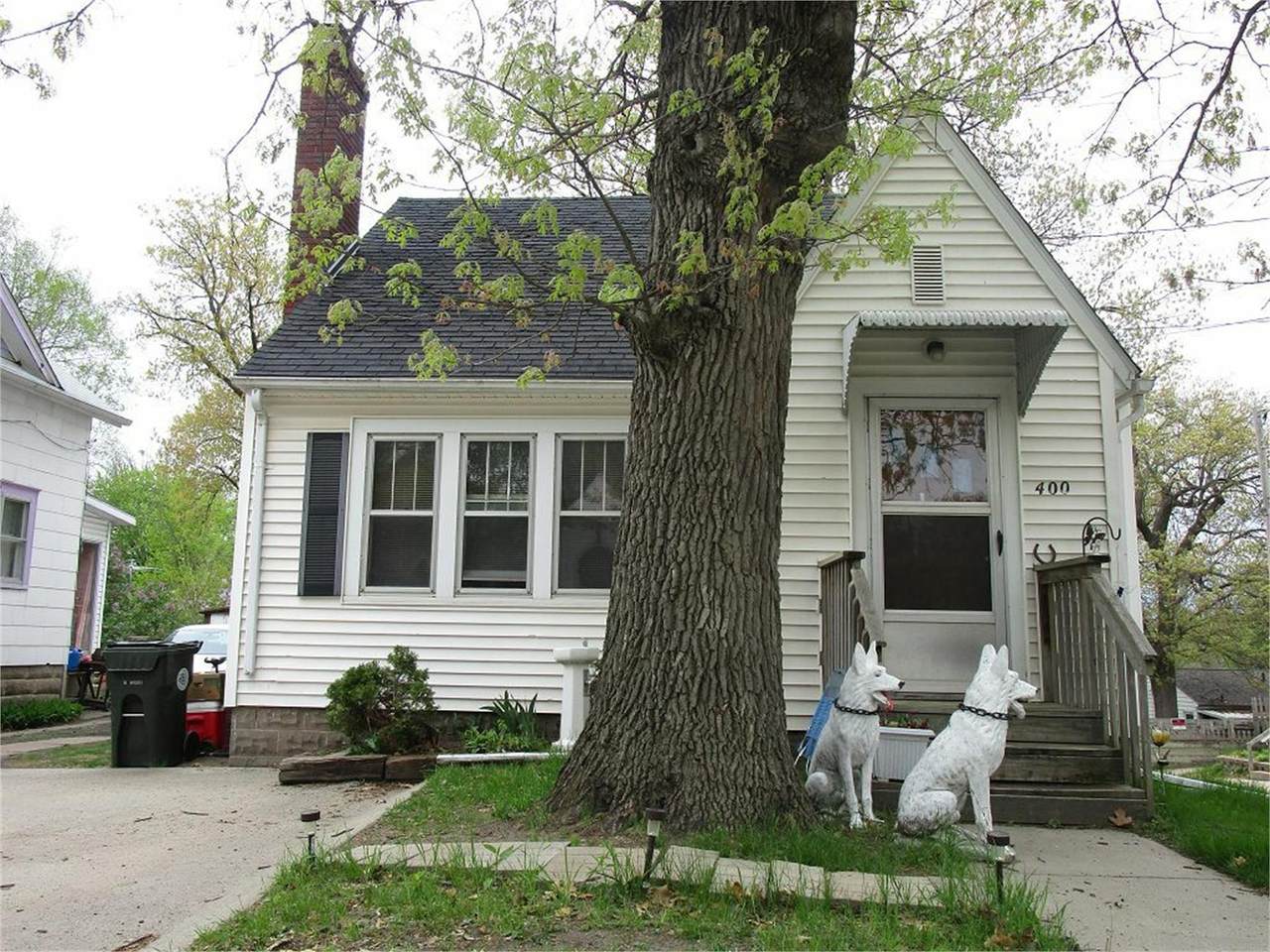 400 Poplar Ave - Photo 1