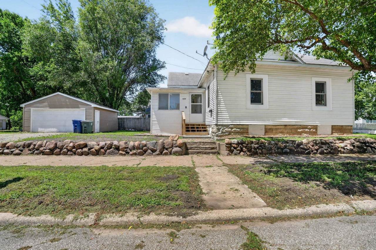 499 Columbia Street - Photo 1