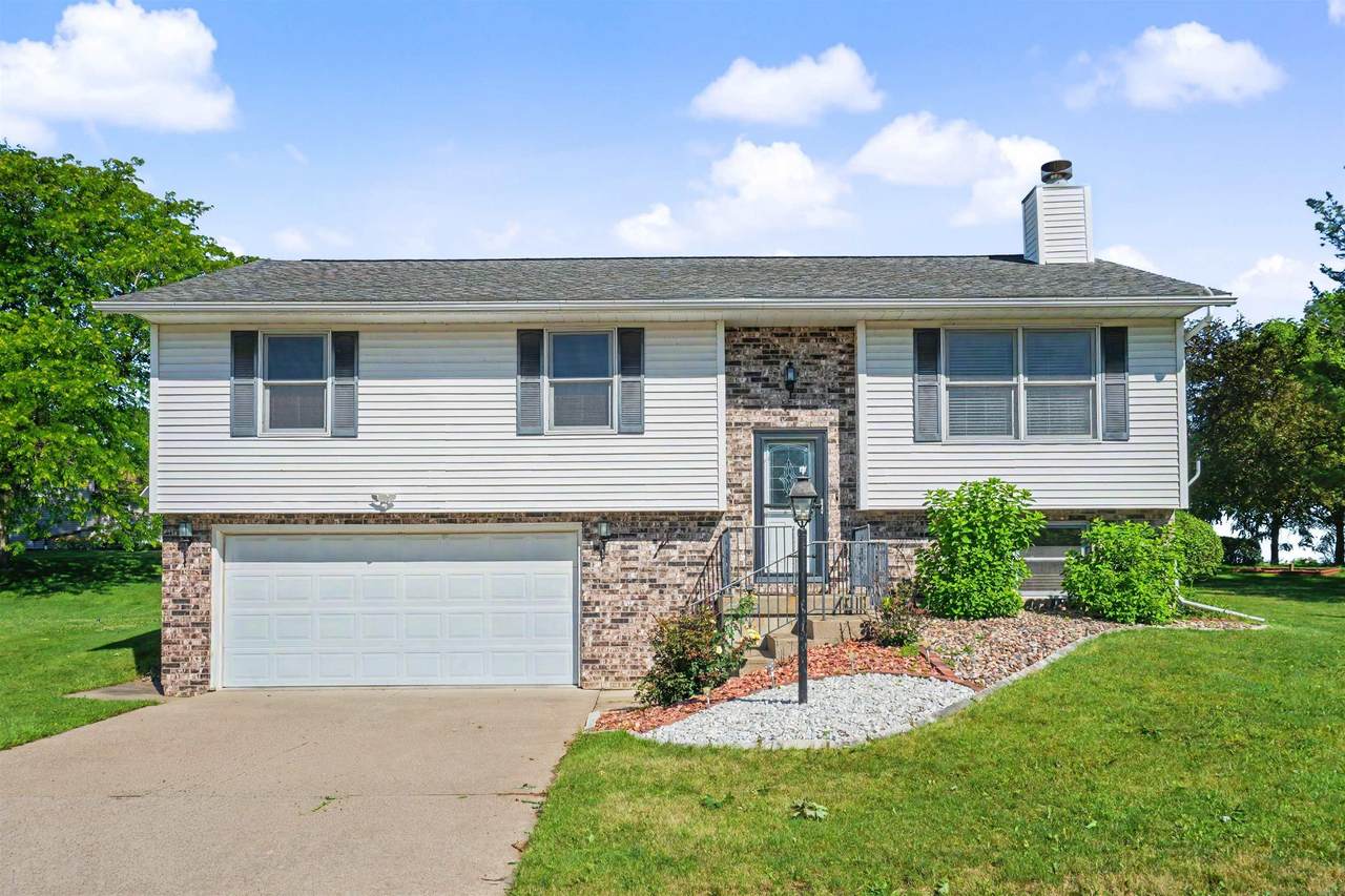 455 Tannin Court - Photo 1