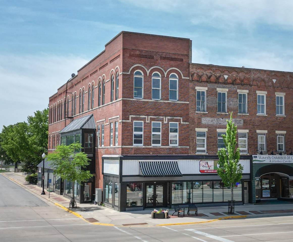 122 & 120 Bremer Avenue - Photo 1