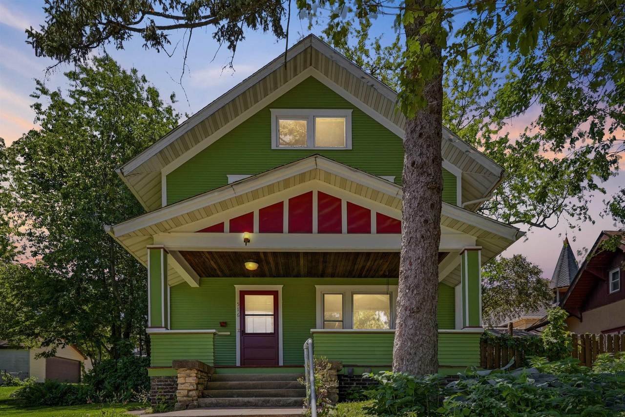 516 11th Street - Photo 1
