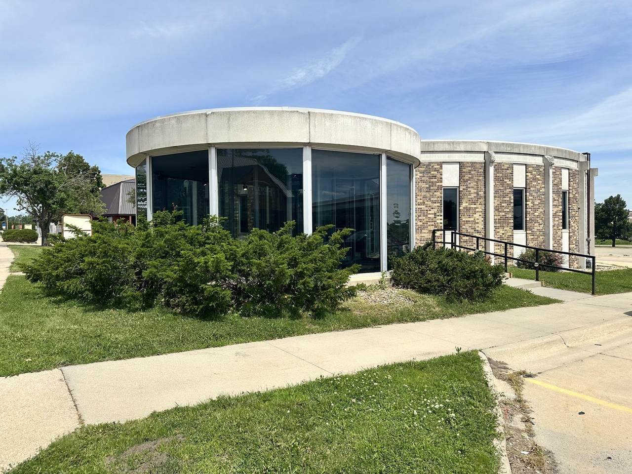 707 Gilbert Street - Photo 1