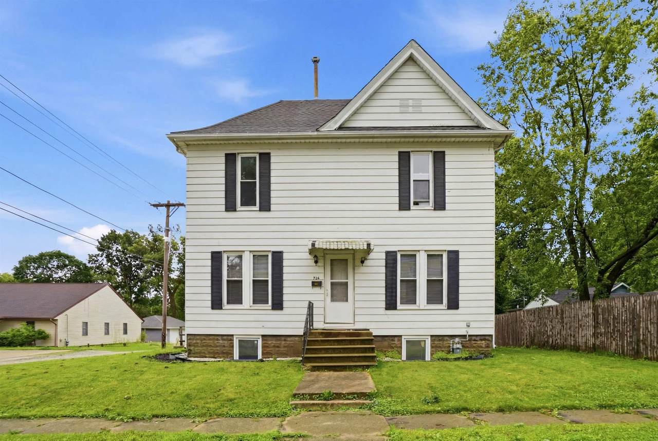 716 2nd Street - Photo 1