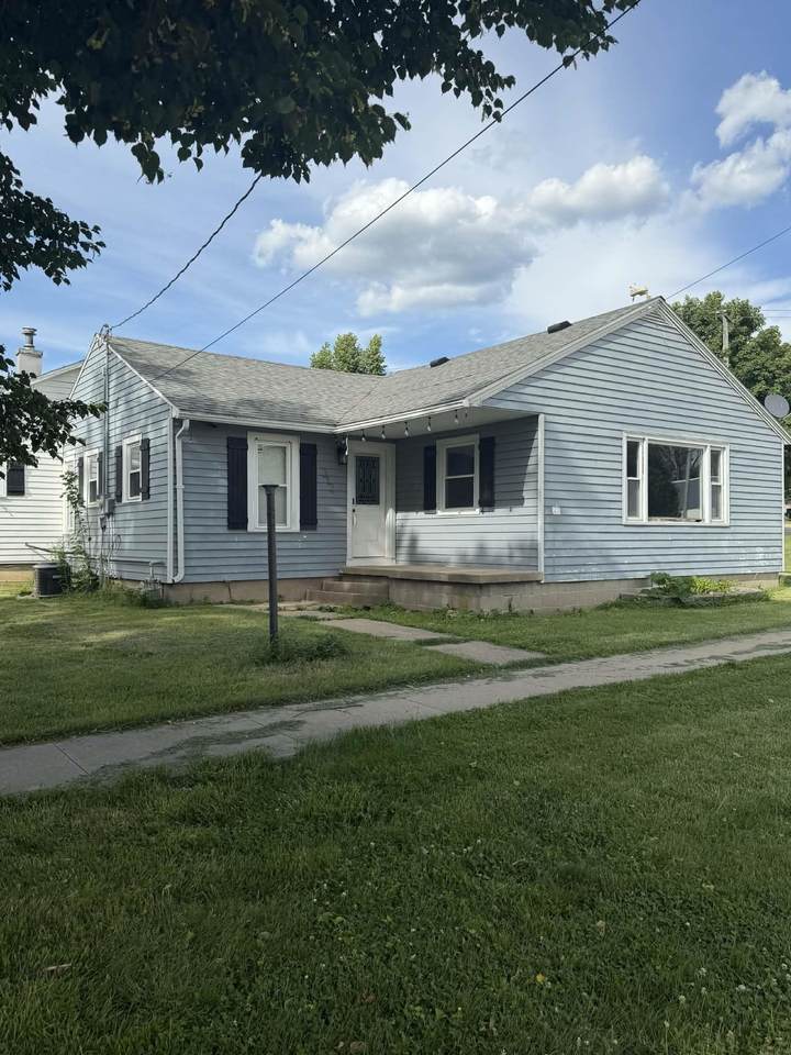 313 Spring Street - Photo 1