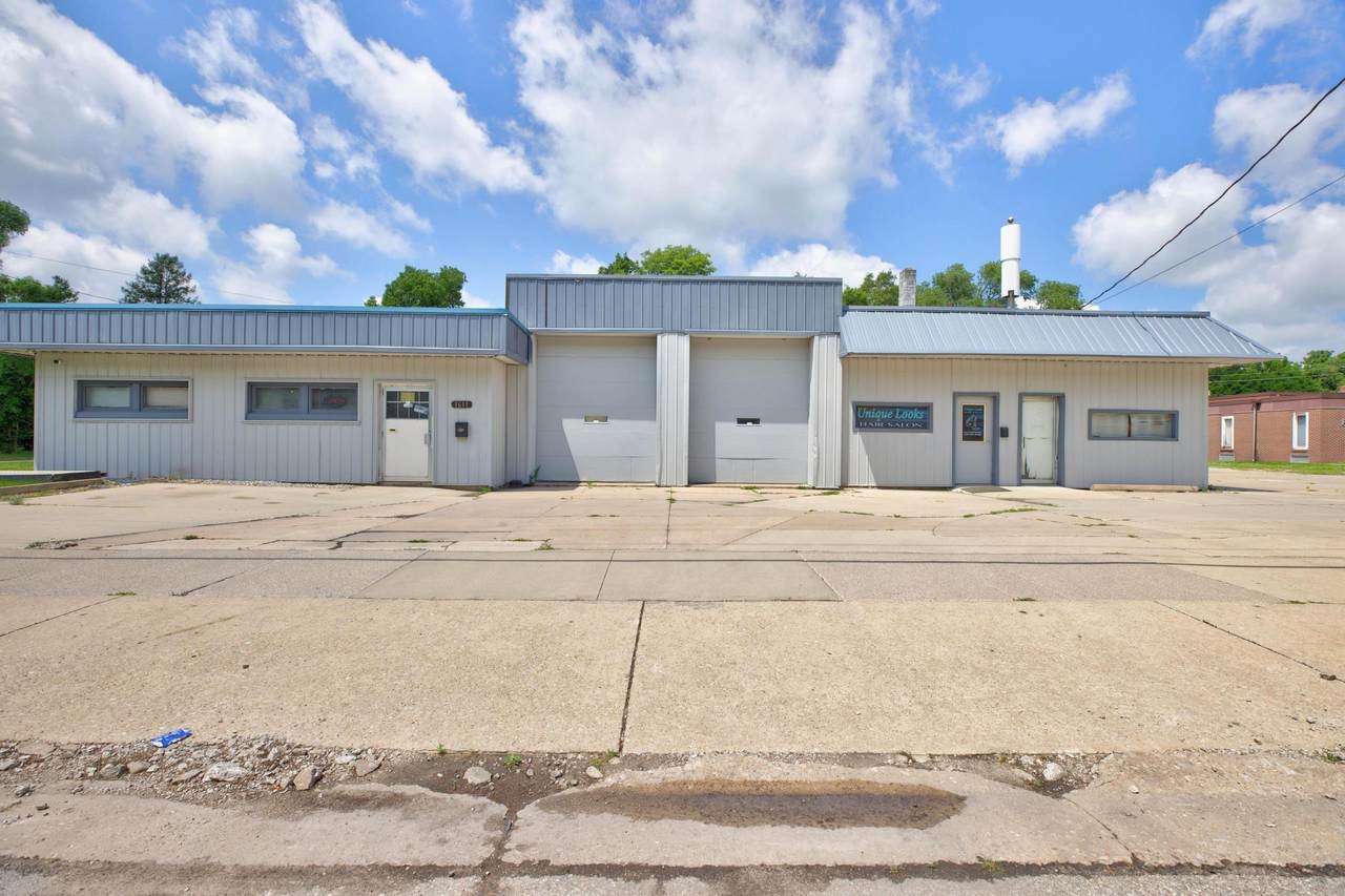 1611 4th Street - Photo 1