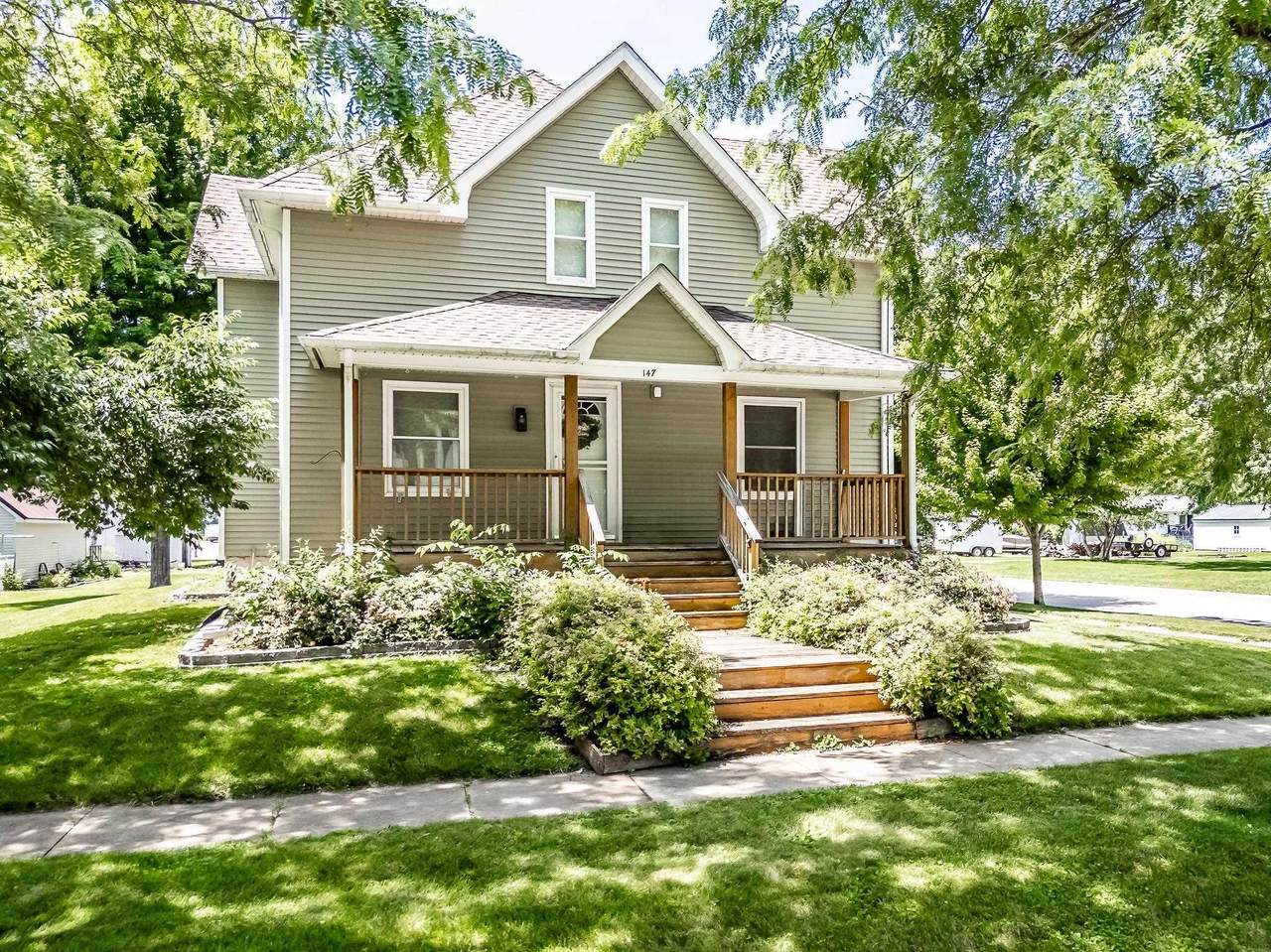 147 Goodell Avenue - Photo 1