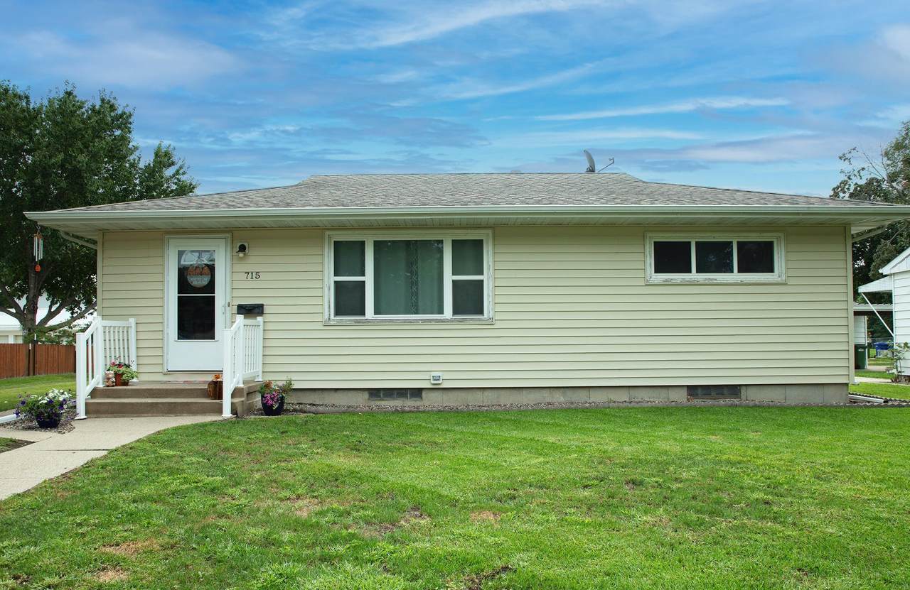 715 4th Se Street - Photo 1