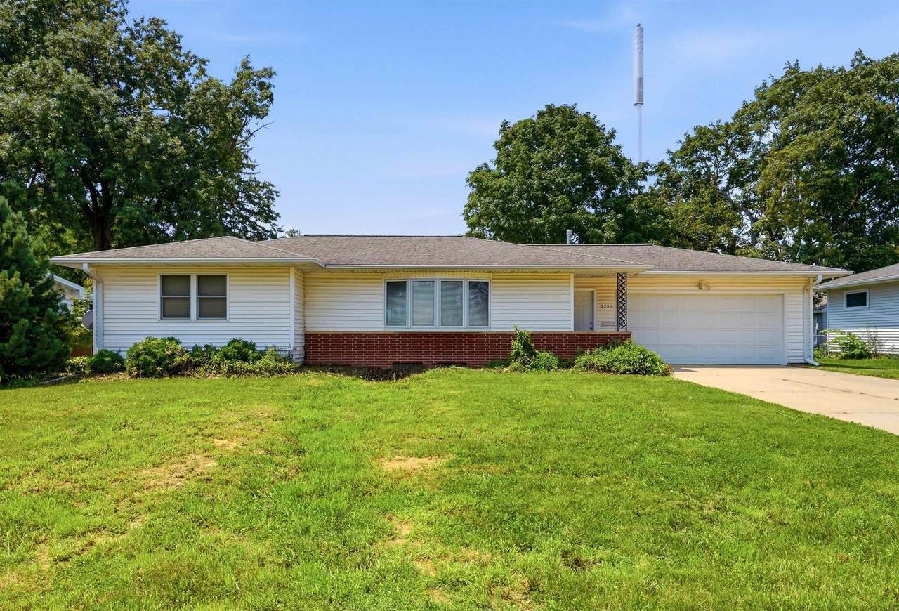 2724 Barton Avenue - Photo 1