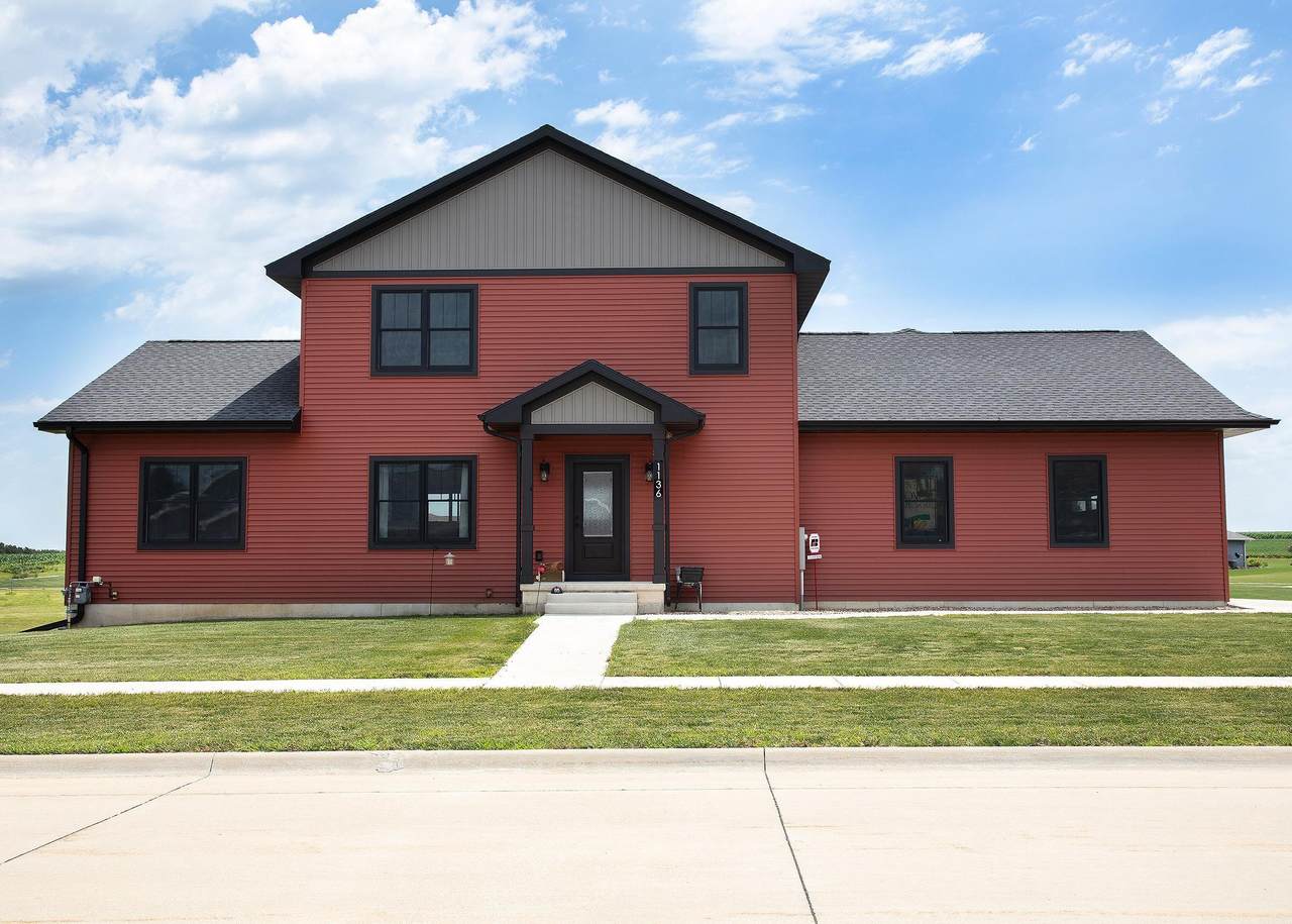 1136 Lozmar Lane - Photo 1