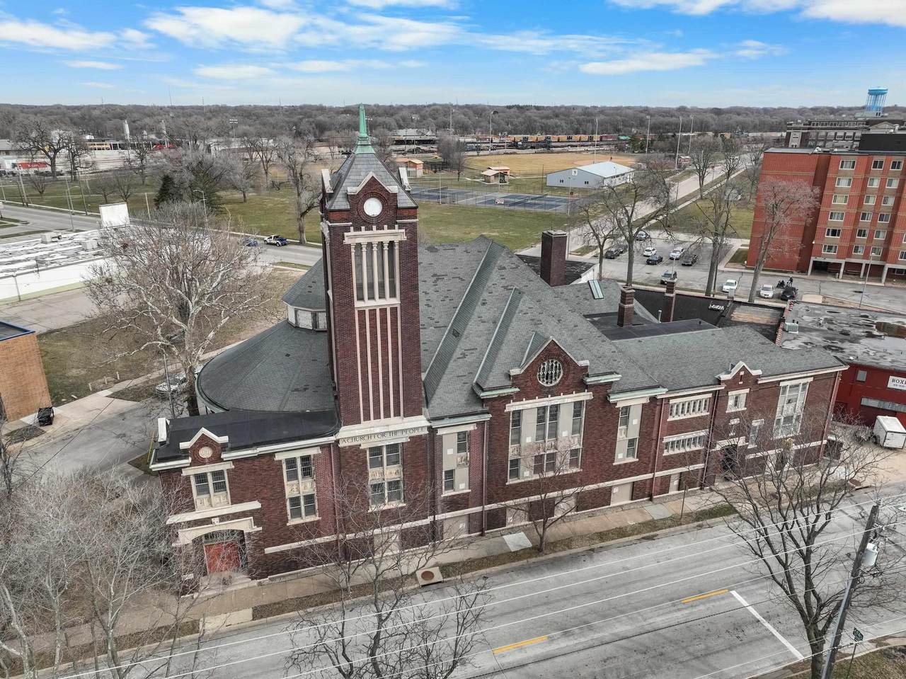 415 Walnut Street - Photo 1