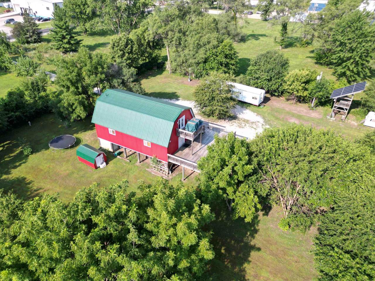 2000 Lincoln Street - Photo 1