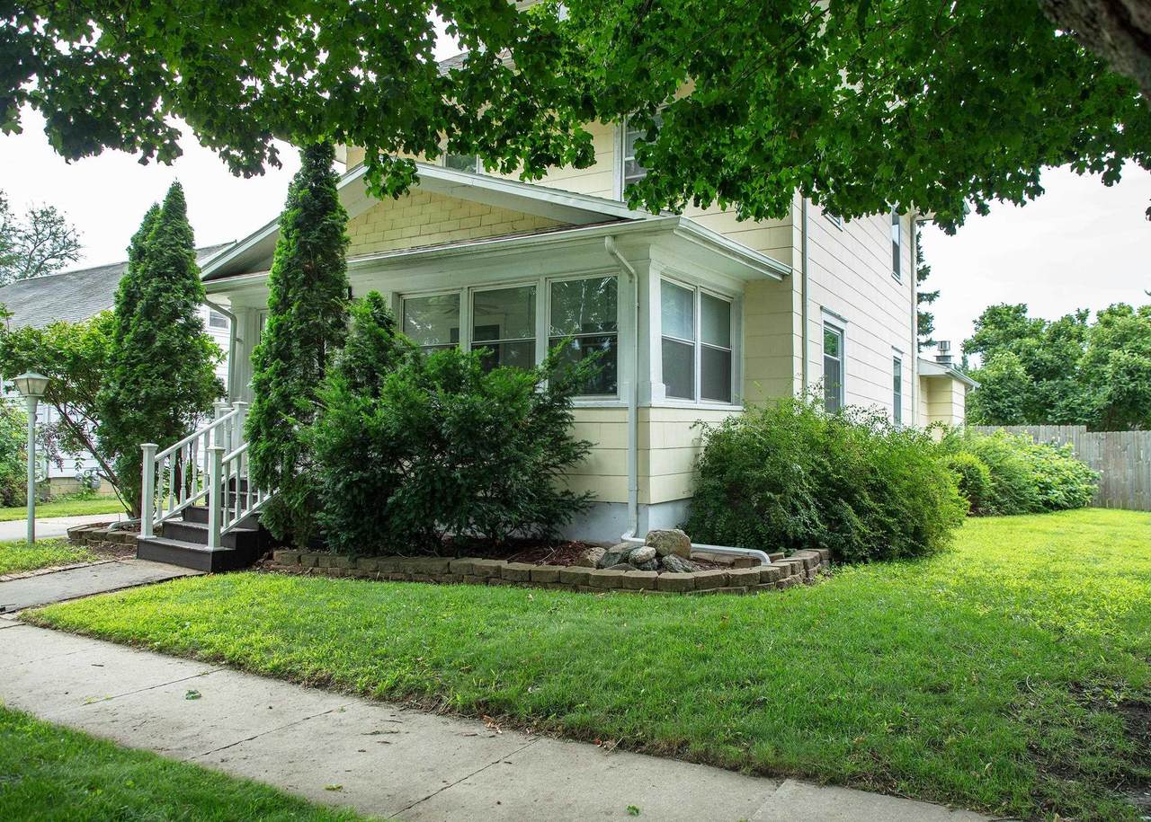 206 H Ave - Photo 1