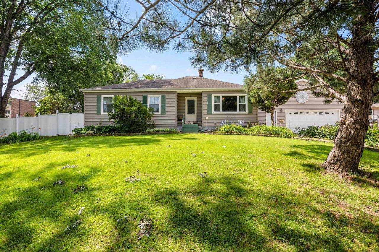 1800 Ridgeway Avenue - Photo 1