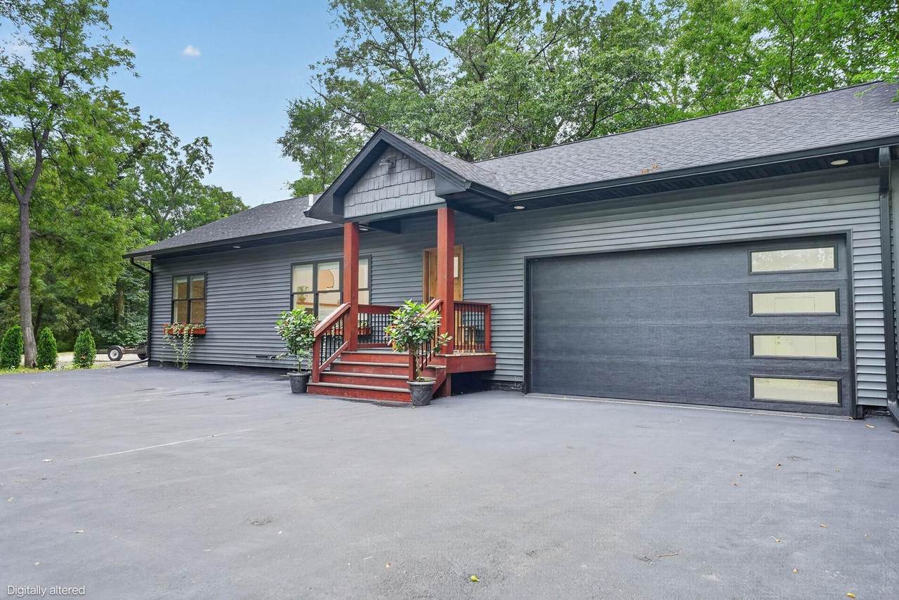 840 Grand Blvd - Photo 1