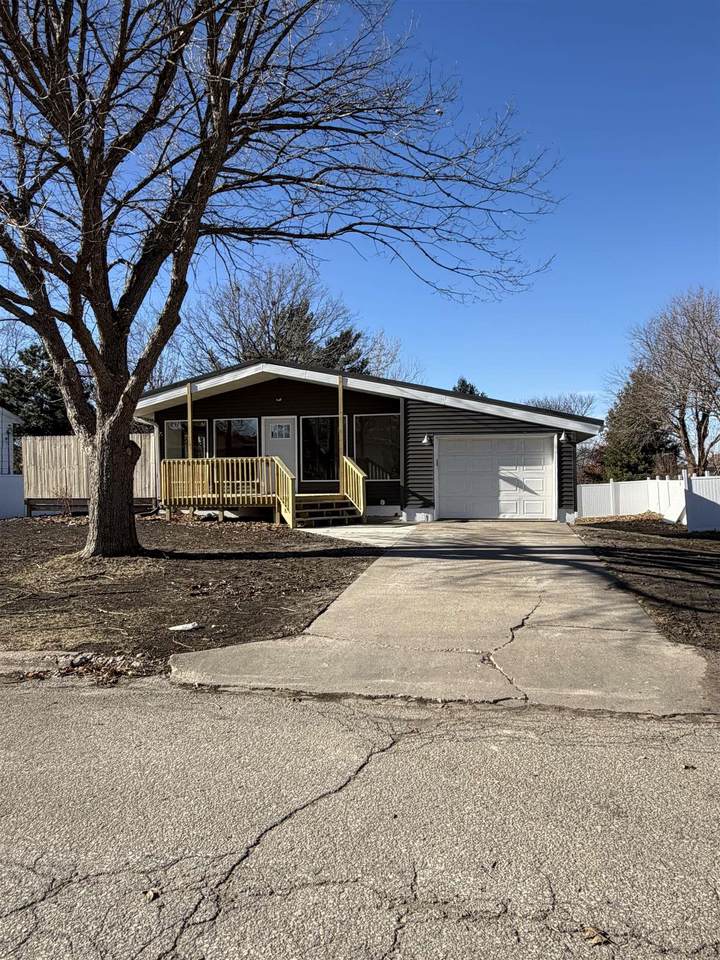 904 Mill Street - Photo 1