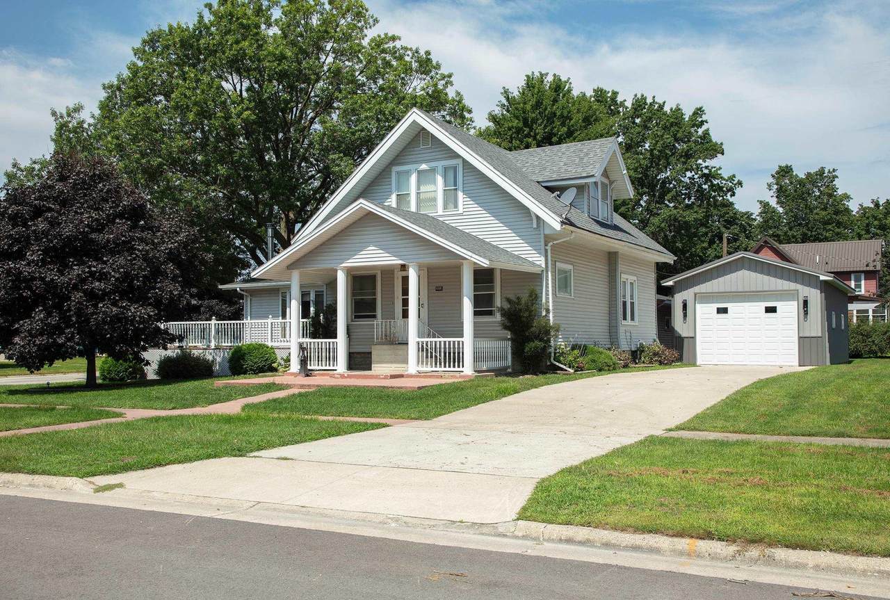 622 5th Street - Photo 1
