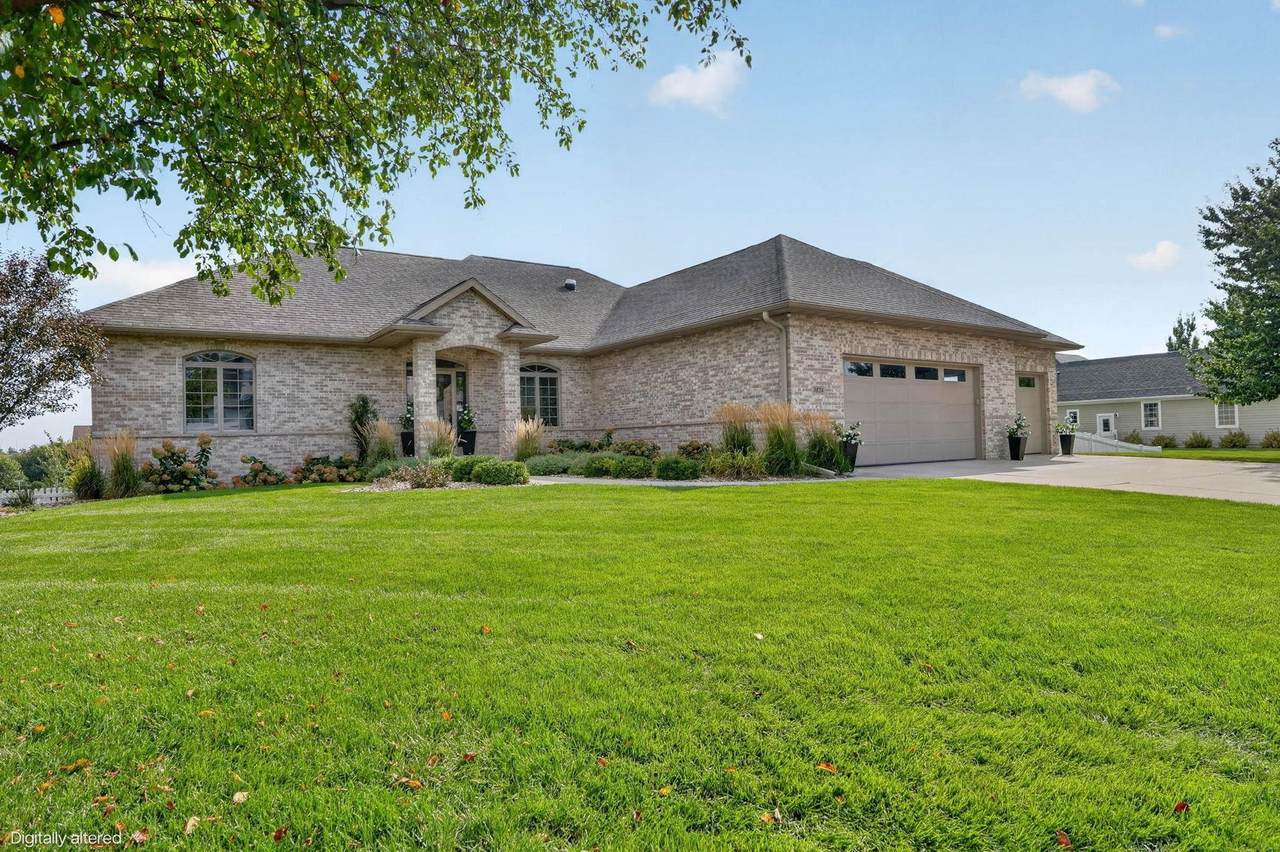 3024 Pendleton Drive - Photo 1