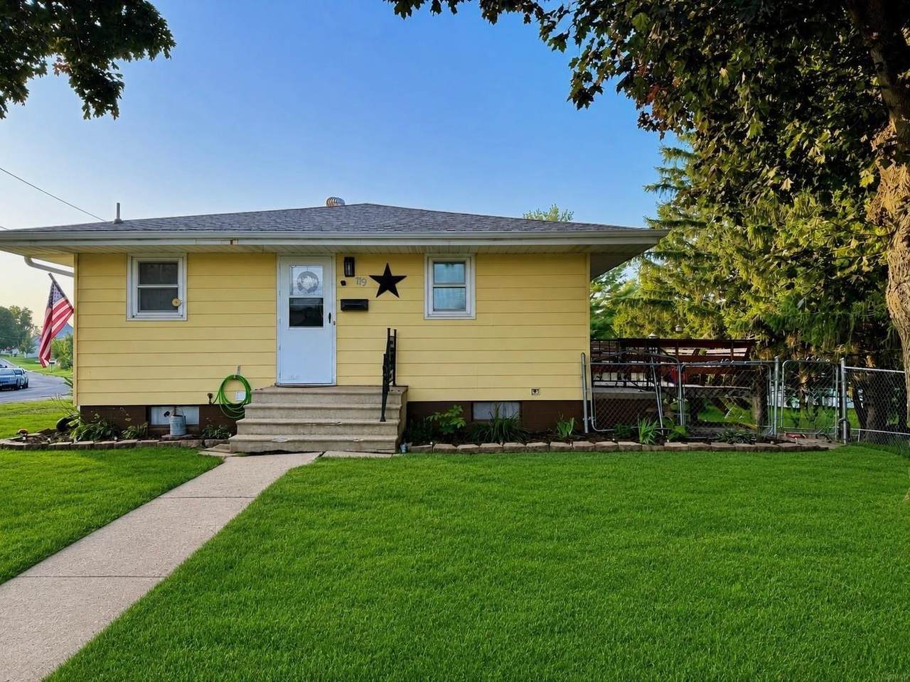 119 Hill Street - Photo 1