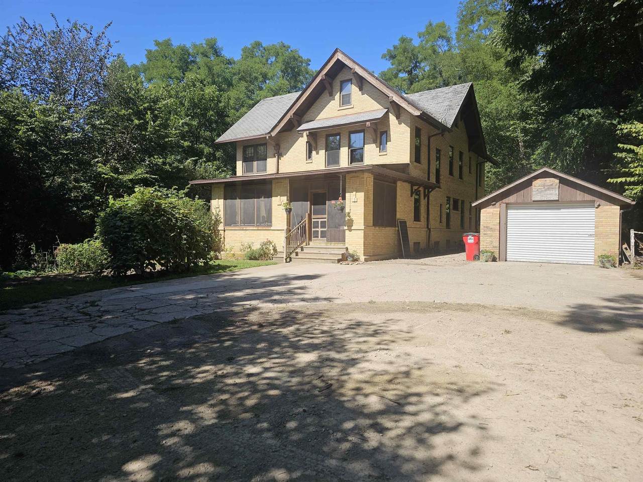1102 Mill Street - Photo 1