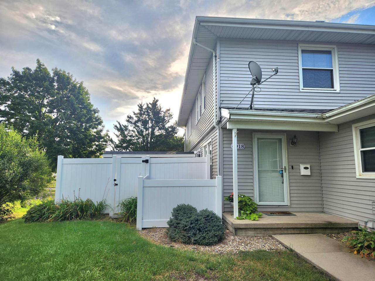 4918 Fostoria Drive - Photo 1