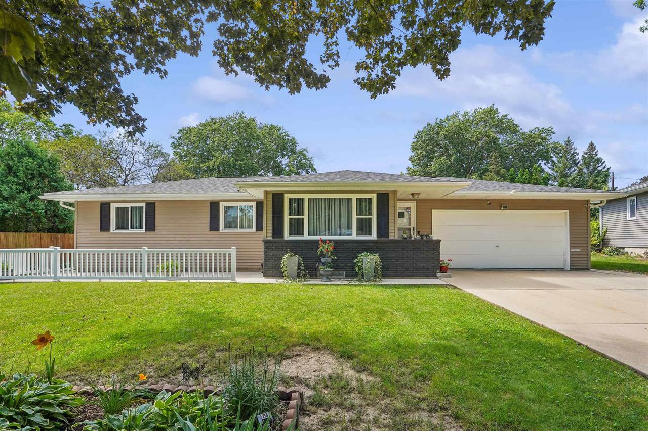 113 Crest Circle - Photo 1