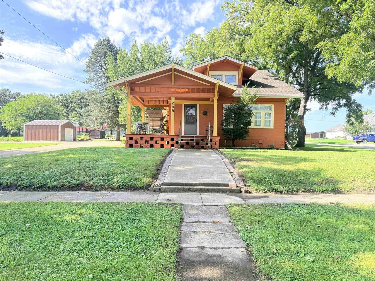 209 High Street - Photo 1
