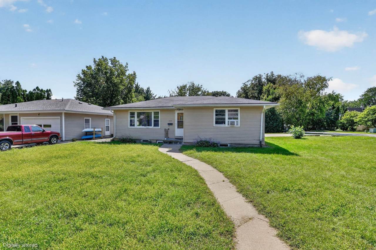322 Seerley Boulevard - Photo 1