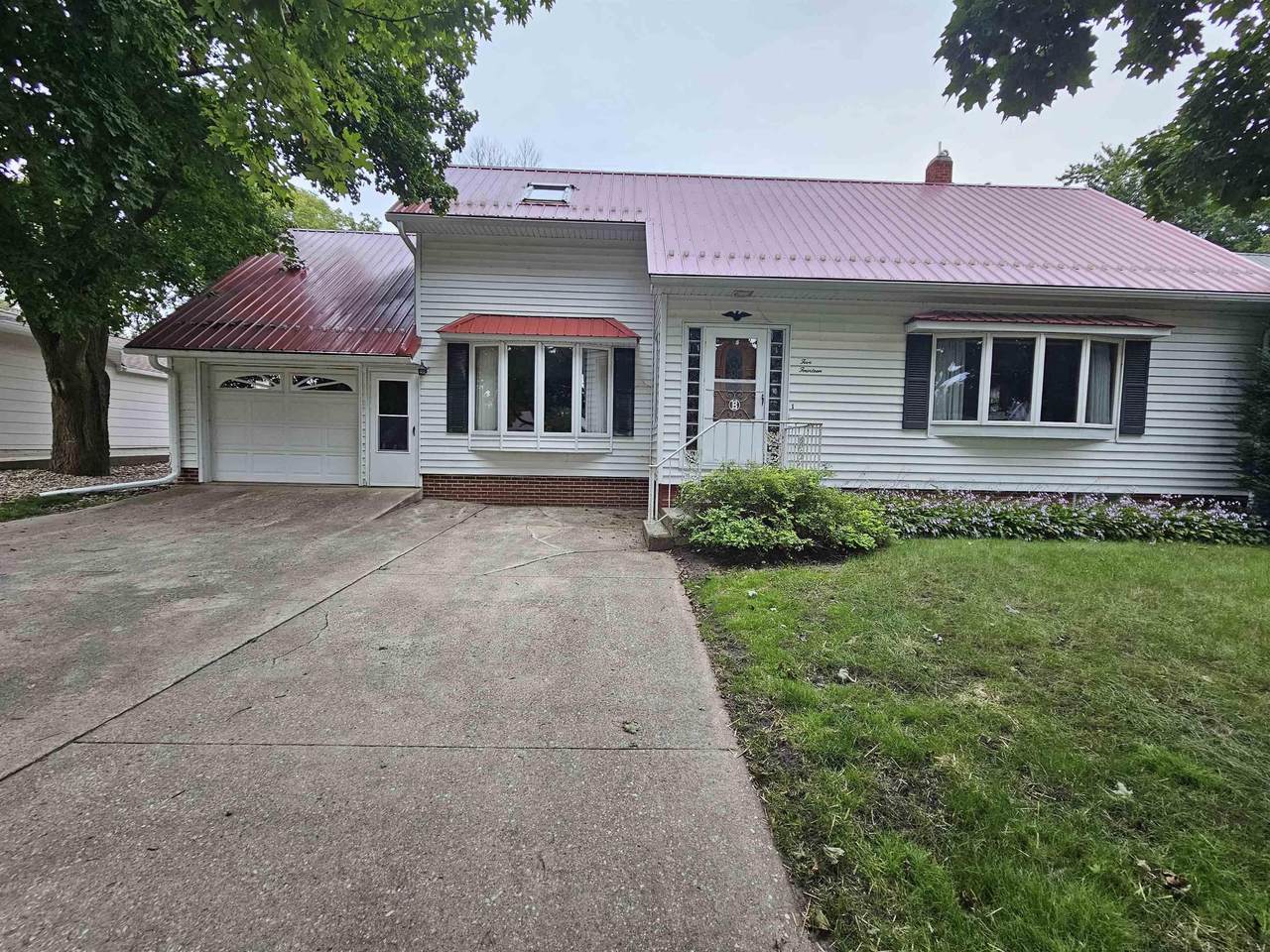 514 5th Street - Photo 1