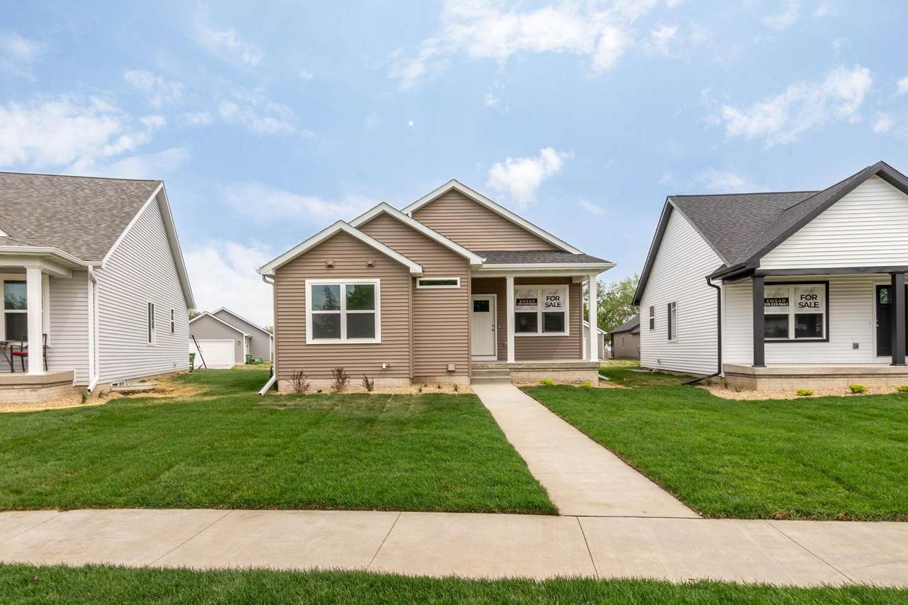 124 Axlewood Drive - Photo 1