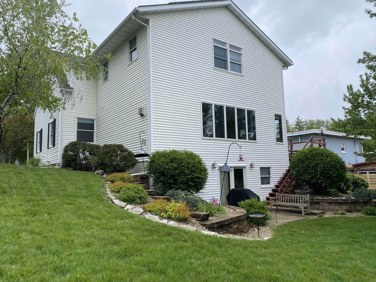 607 North Street - Photo 1