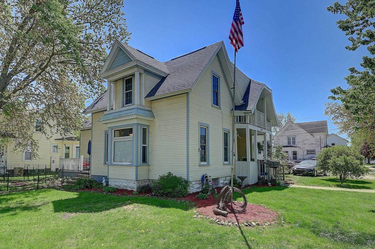 409 Brewer Street - Photo 1