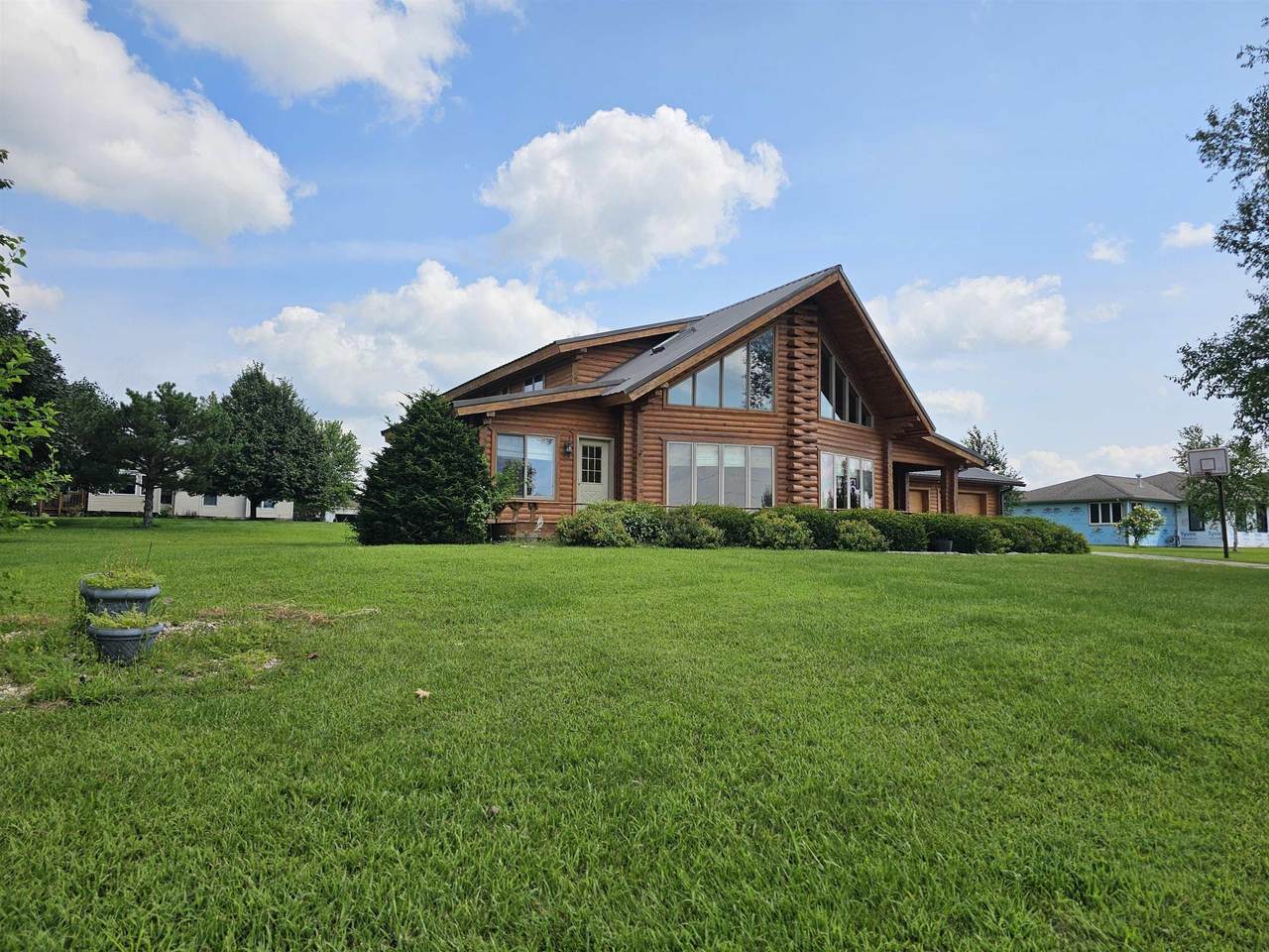 332 Allan Street - Photo 1