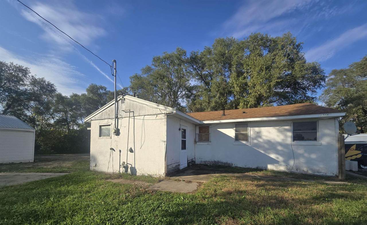 1765 Independence Avenue - Photo 1