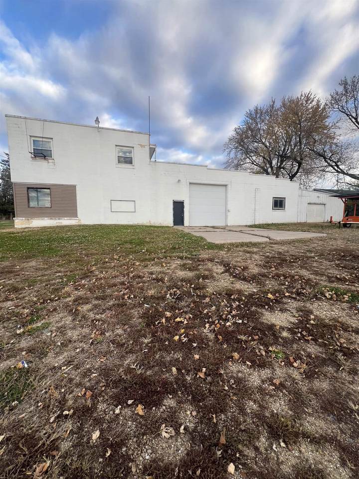 2217 Edgington - Photo 1