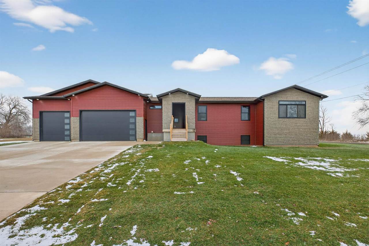 108 Ogden Avenue - Photo 1