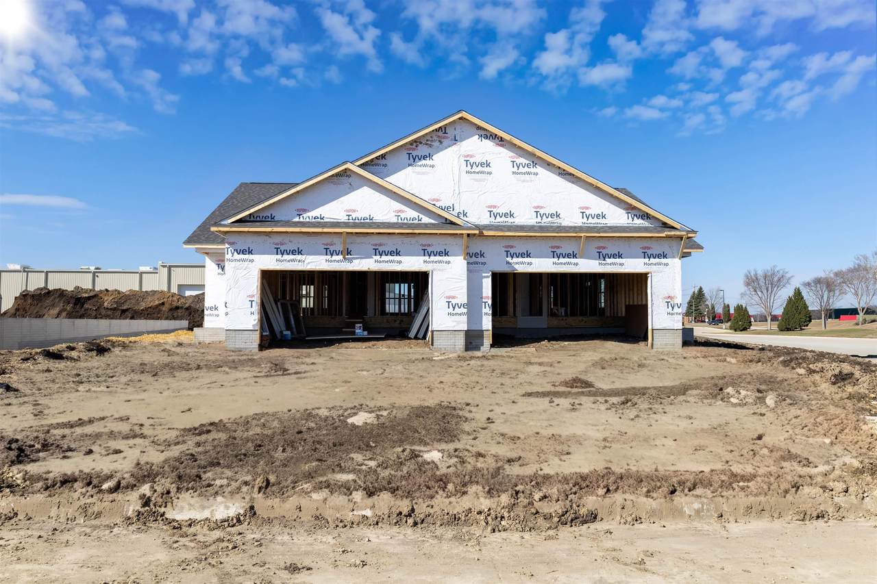 1202 Rock Ridge Circle - Photo 1