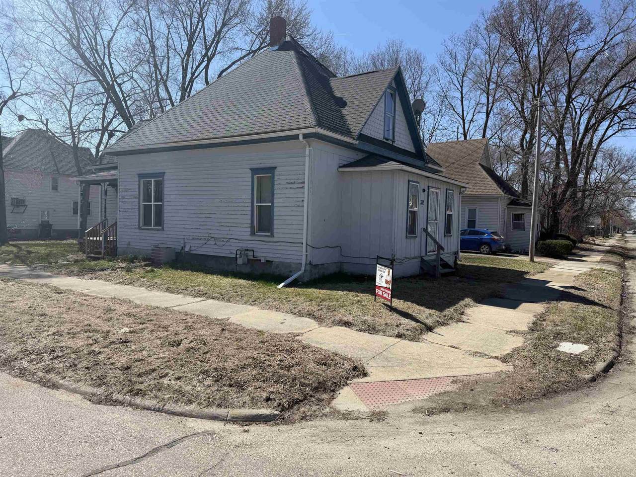 332 Newell Street - Photo 1