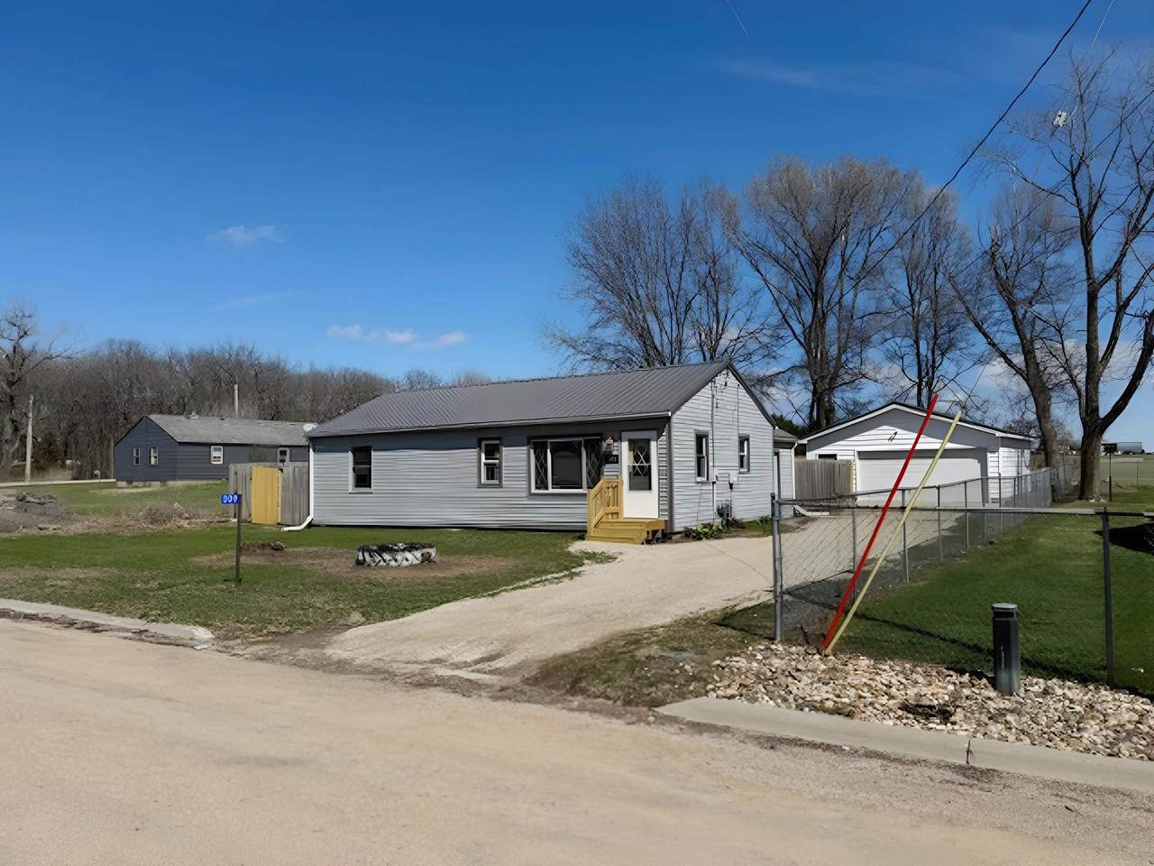 309 Elaine Drive - Photo 1