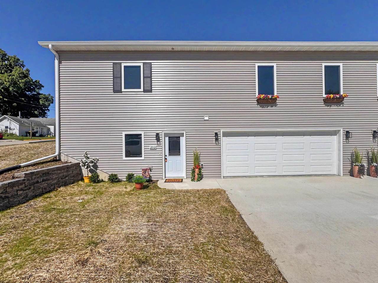 202 3rd Street - Photo 1